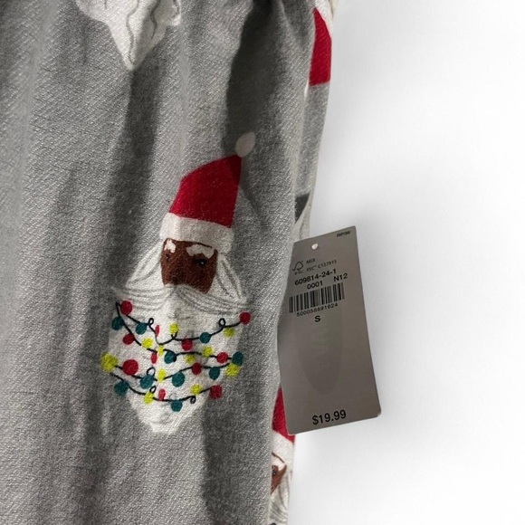 Old Navy Gray Santa Print Pajama Pants - Picture 2 of 3